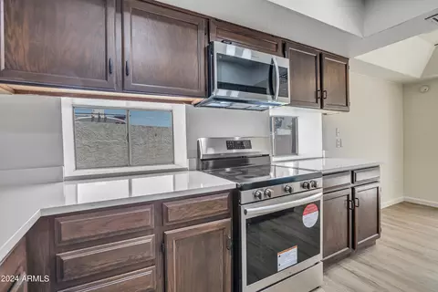 1502 S River Dr, Tempe, AZ 85281 photo 4