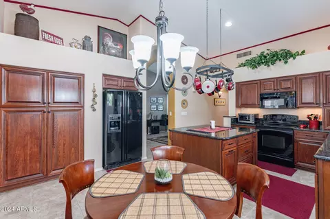 4287 E Millbrae Ln, Gilbert, AZ 85234 photo 13