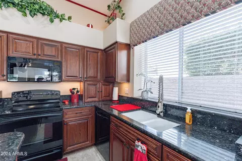 4287 E Millbrae Ln, Gilbert, AZ 85234 photo 9