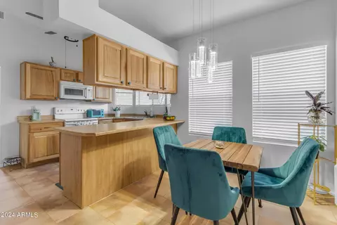 828 E Lexington Ave, Gilbert, AZ 85234 photo 33