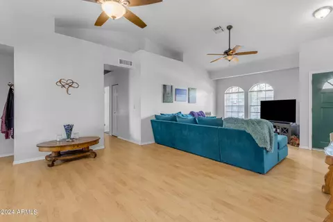 828 E Lexington Ave, Gilbert, AZ 85234 photo 39
