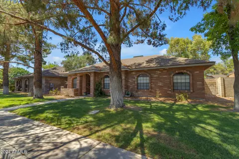828 E Lexington Ave, Gilbert, AZ 85234 photo 9