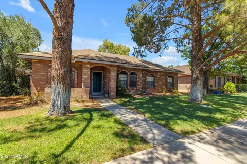 828 E Lexington Ave, Gilbert, AZ 85234 photo 10