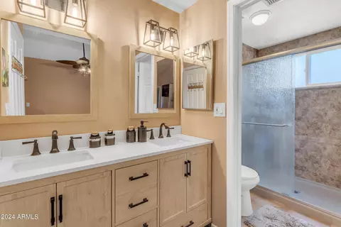 828 E Lexington Ave, Gilbert, AZ 85234 photo 5