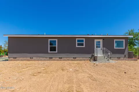 368 Peretz Cir, Morristown, AZ 85342