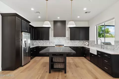 1420 N 78th St, Scottsdale, AZ 85257