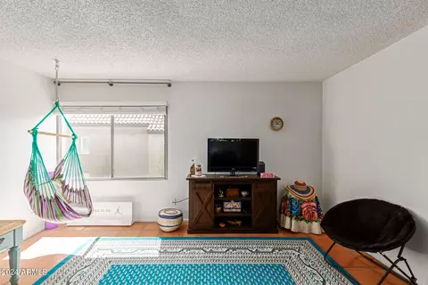 4201 E Camelback Rd #36, Phoenix, AZ 85018 photo 4