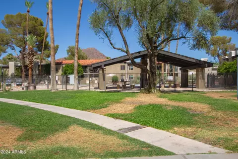 4201 E Camelback Rd #36, Phoenix, AZ 85018 photo 27