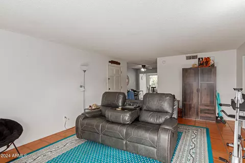 4201 E Camelback Rd #36, Phoenix, AZ 85018 photo 6