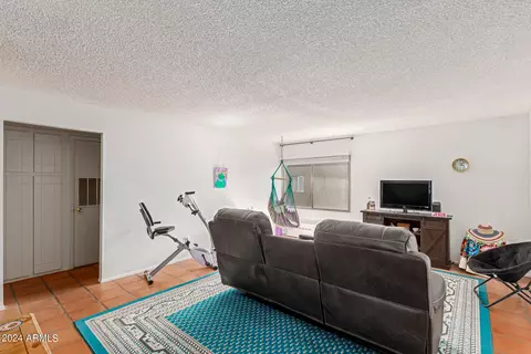 4201 E Camelback Rd #36, Phoenix, AZ 85018 photo 3