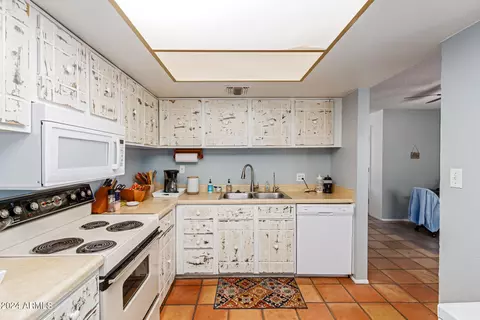 4201 E Camelback Rd #36, Phoenix, AZ 85018 photo 17