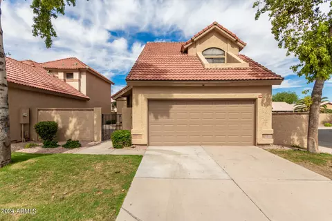 884 N Terrace Rd, Chandler, AZ 85226