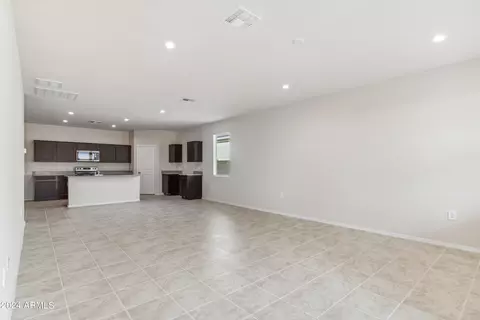 10040 S Saguaro Ave, Apache Junction, AZ 85120 photo 8