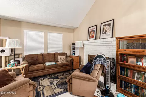 4844 E Corral Rd #6, Phoenix, AZ 85044 photo 5