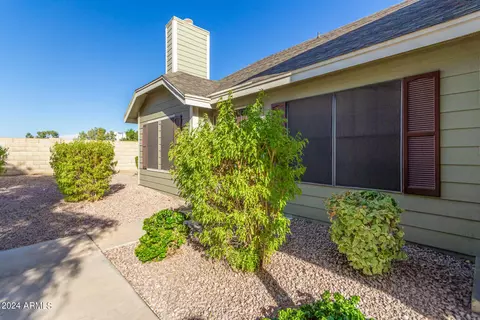 4844 E Corral Rd #6, Phoenix, AZ 85044 photo 2