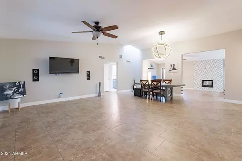 2310 E Sunnyside Dr, Phoenix, AZ 85028 photo 5