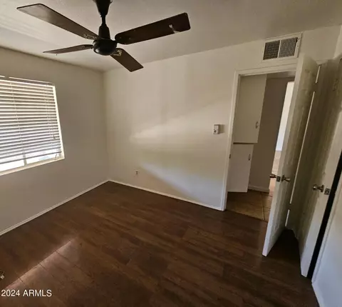 3048 N 37th Dr, Phoenix, AZ 85019 photo 8