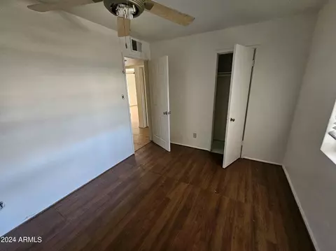 3048 N 37th Dr, Phoenix, AZ 85019 photo 9