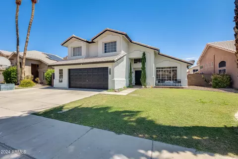 8417 W Willow Ave, Peoria, AZ 85381