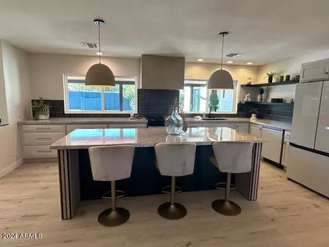 2438 E North Ln, Phoenix, AZ 85028 photo 12