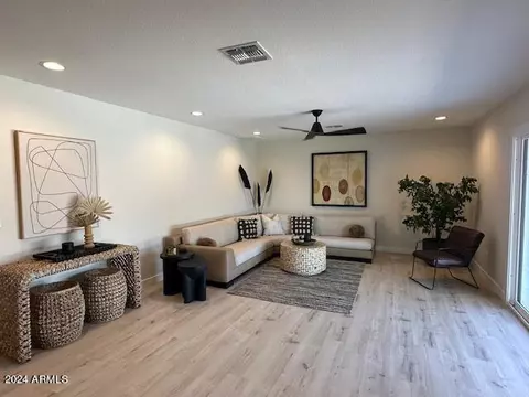 2438 E North Ln, Phoenix, AZ 85028 photo 21
