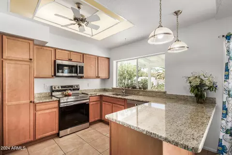 4241 E Sheena Dr, Phoenix, AZ 85032 photo 6
