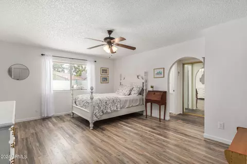 4241 E Sheena Dr, Phoenix, AZ 85032 photo 9