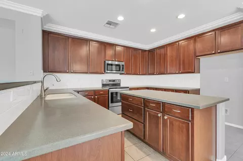 3885 E Fairview St, Gilbert, AZ 85295 photo 17