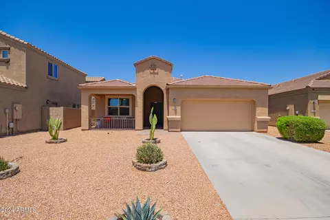 4660 E Rhyolite Dr, San Tan Valley, AZ 85143