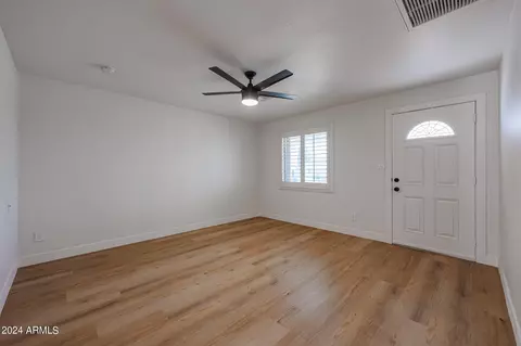 4046 E Willow Ave, Phoenix, AZ 85032 photo 4