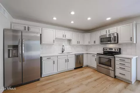 4046 E Willow Ave, Phoenix, AZ 85032 photo 7
