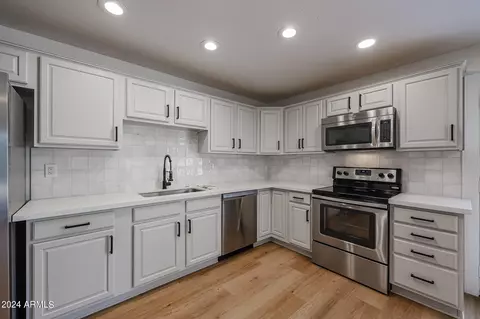 4046 E Willow Ave, Phoenix, AZ 85032 photo 8