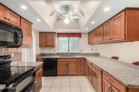 4202 E Pearce Rd, Phoenix, AZ 85044 photo 14