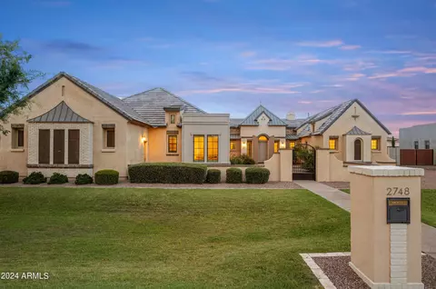 2748 E Hummingbird Way, Gilbert, AZ 85297