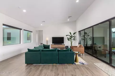 824 E Corral Rd, Phoenix, AZ 85042 photo 21