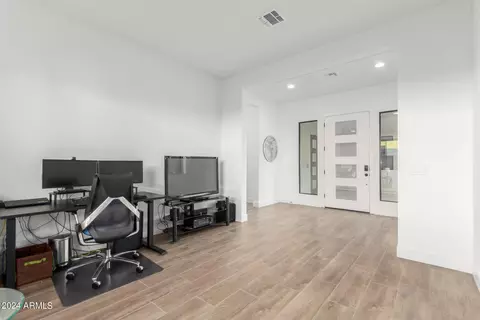 824 E Corral Rd, Phoenix, AZ 85042 photo 19