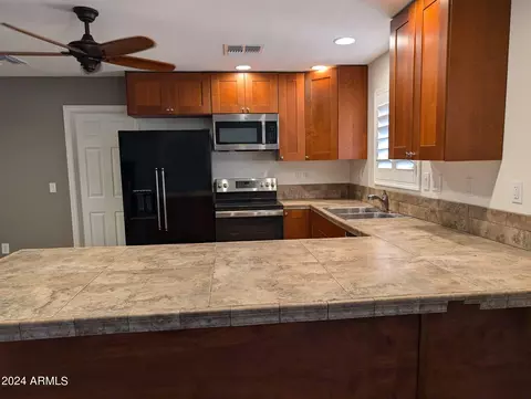 308 E Melody Dr, Gilbert, AZ 85234 photo 4