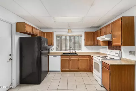 4770 W Mcrae Way, Glendale, AZ 85308