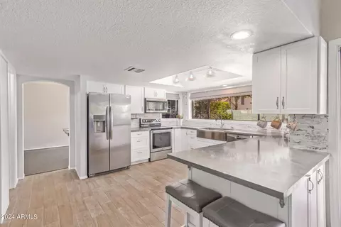 320 E Breckenridge Way, Gilbert, AZ 85234 photo 8