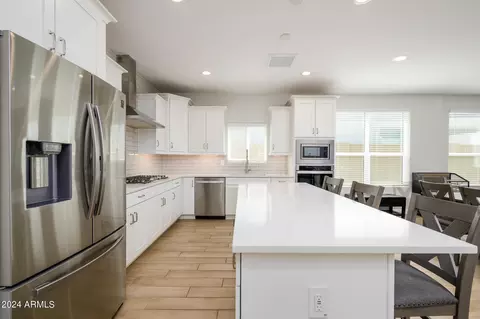 2135 E Questa Dr, Phoenix, AZ 85024 photo 5