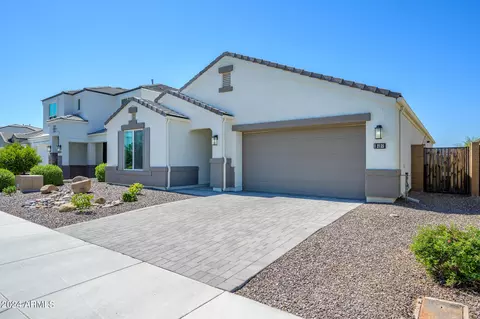 2135 E Questa Dr, Phoenix, AZ 85024