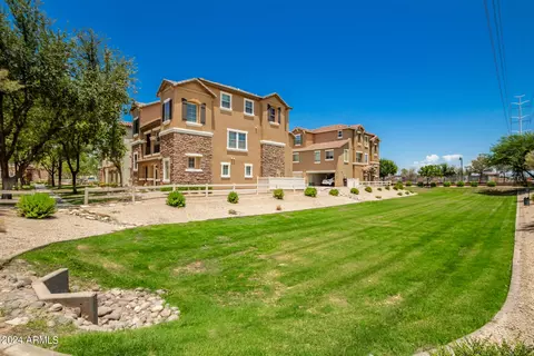 106 W Commerce Ct, Gilbert, AZ 85233 photo 27