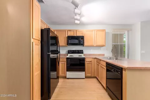106 W Commerce Ct, Gilbert, AZ 85233 photo 11