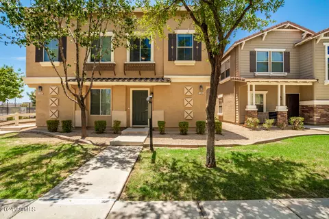 106 W Commerce Ct, Gilbert, AZ 85233