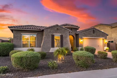 9360 W Donald Dr, Peoria, AZ 85383