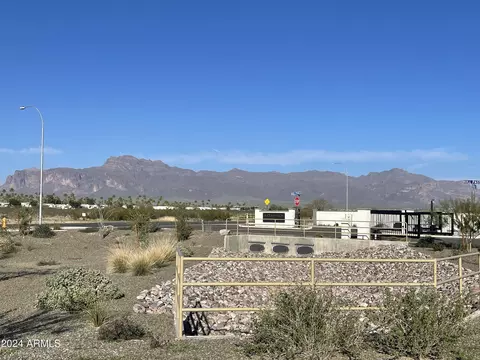 2430 E Boulder Ave, Apache Junction, AZ 85119 photo 4