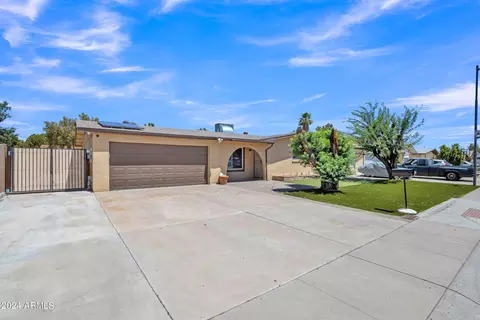 11461 N 47 Dr, Glendale, AZ 85304