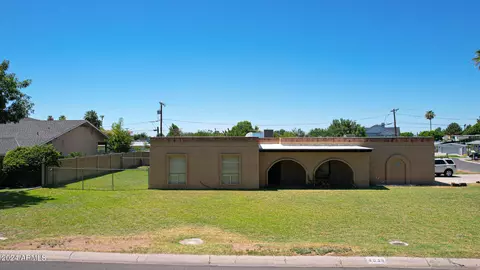 4035 E Hazelwood St, Phoenix, AZ 85018 photo 4