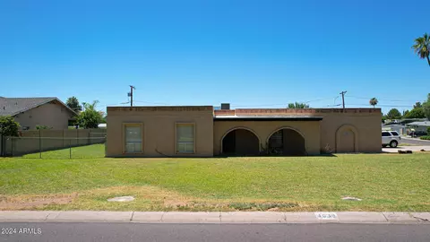 4035 E Hazelwood St, Phoenix, AZ 85018 photo 2