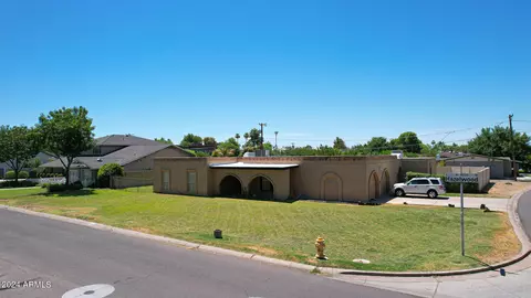 4035 E Hazelwood St, Phoenix, AZ 85018 photo 8